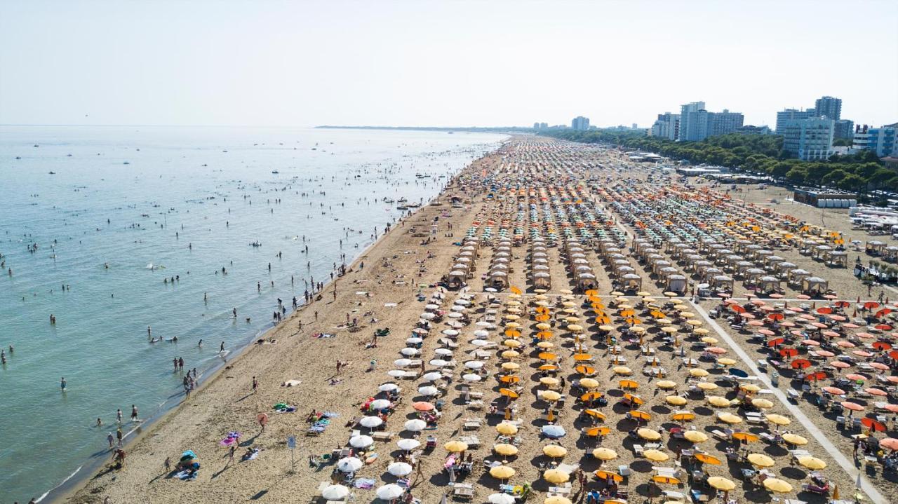 Appartamenti Villaggio Giardino 利尼亚诺萨比亚多罗 外观 照片
